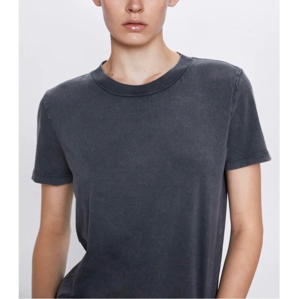 BRAND NEW Zara gray distressed tee, size XS, new with tags